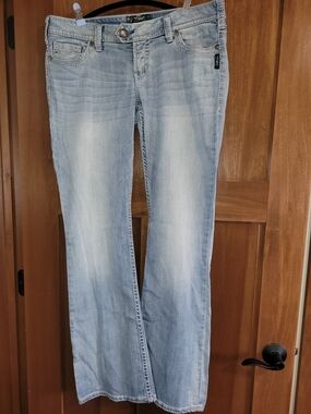 Silver Jeans Tuesday Low Rise Slim Bootcut